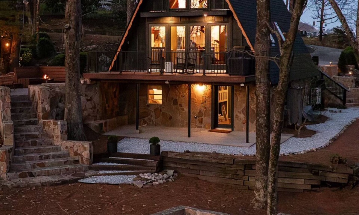 Dillard House | Iconic A-Frame Haven Sleeps 8 Fire Pits
