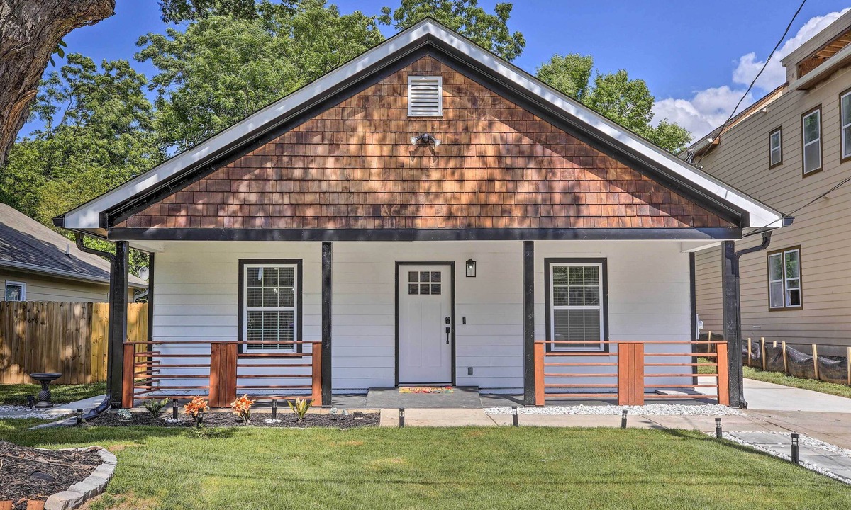 Pittsburgh House | Ideal ATL Stay < 3 Mi to Mercedes-Benz Stadium!