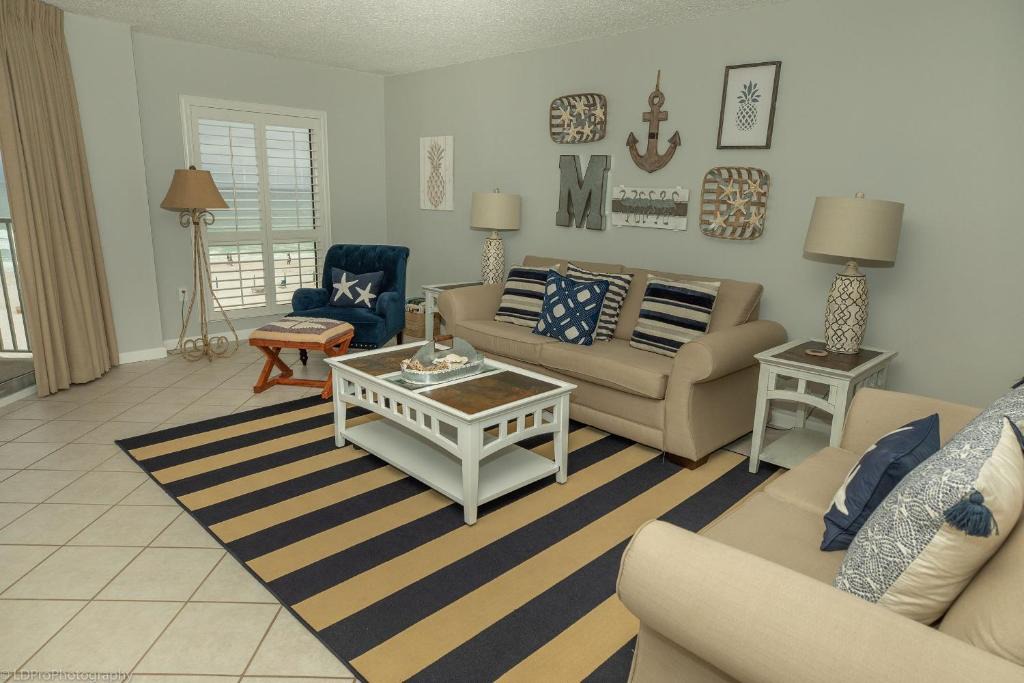 Holiday Isle Apartment | Inlet Reef 304 Destin Condo