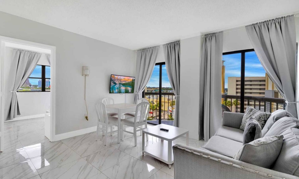 Southwest Orlando Apartment | INTERNATIONAL dr/UNIVERSAL 2 Bedroom CONDO-HOTEL