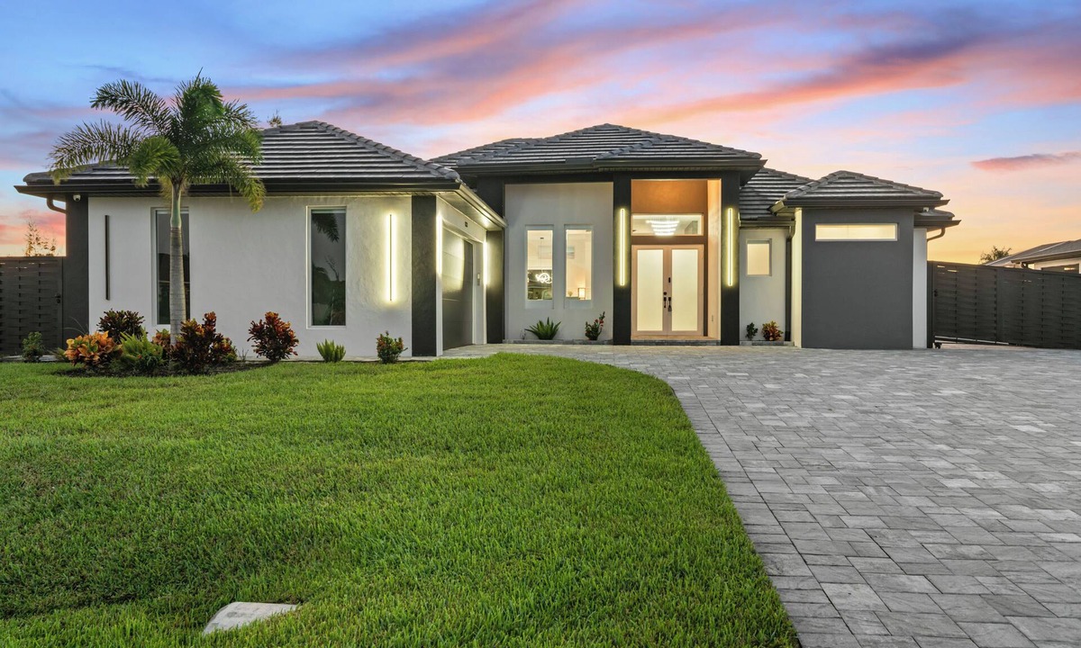 Trafalgar House | Intervillas Florida - Villa Dolphin