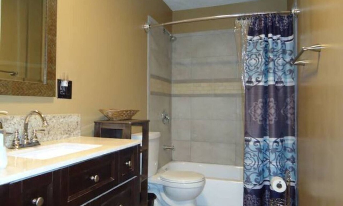 East Side Apartment | Intown 1-bedroom apartment with AC and WiFi in fabulous Atlanta