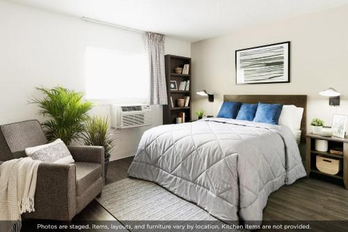 Orange Park Hotel | InTown Suites Extended Stay Jacksonville FL - Orange Park