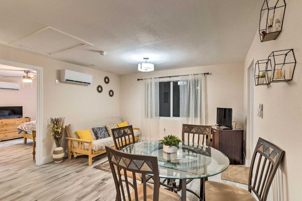 Riviera Beach Apartment | Inviting Apartment Less Than 2 Mi to Riviera Beach!