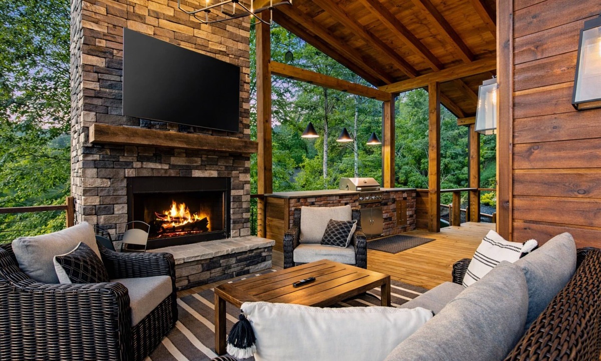 Cherry Log Cabin | Inviting Luxury Retreat Spectacular View Hot-Tub Fun Games