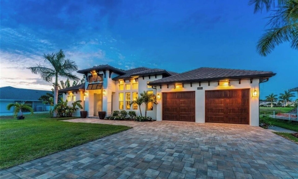Pine Valley House | Island Breeze