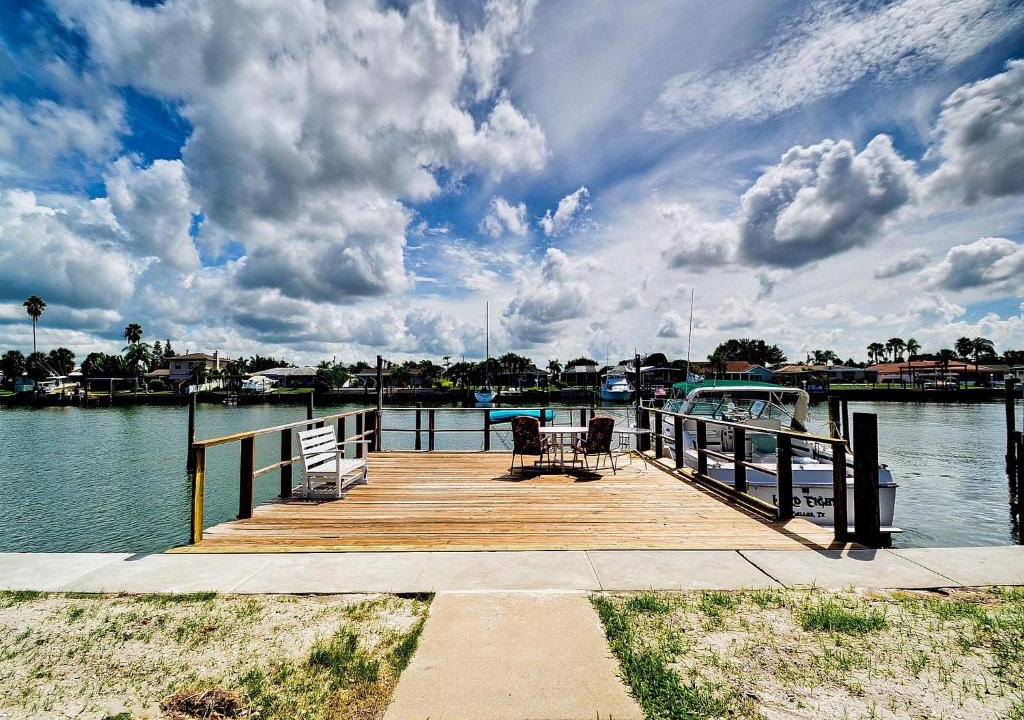 Island Estate Apartment | Island Flat 103
