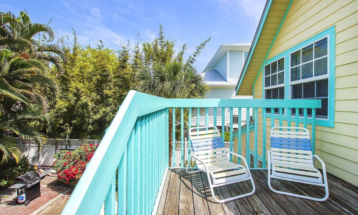 Captiva House | Island House 3 Bedroom /3 Bath House