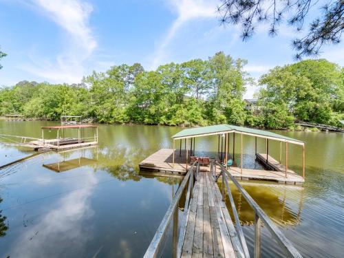 Crane Hill House | Jax Joint - Pet Friendly - Perfect Family Vacation Spot!