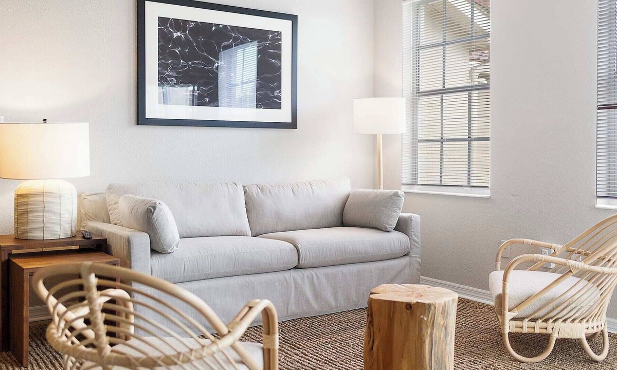 Wellington Apartment | Kasa | Family Friendly 2BD + Pool Access | Wellington