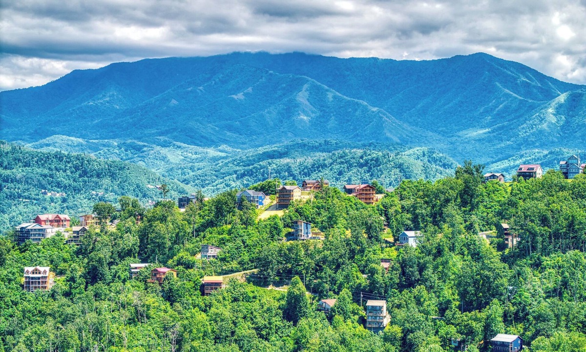 Chalet Village North Ski Chalet | Key Lime Pie, Hot Tub,WIFI, FREE tickets each paid day!