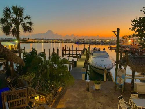 Meadows House | Key West Large waterfront condo with boat slip, sleeps 8