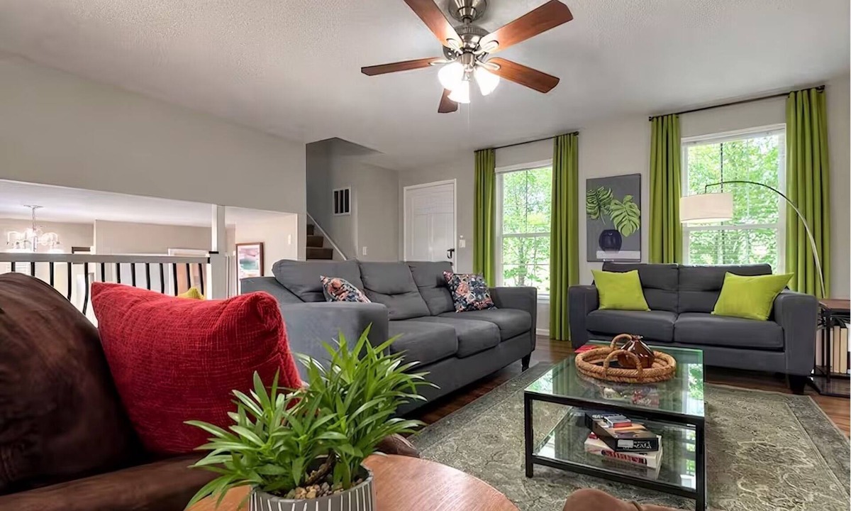 Norcross House | King Bed/2 Living-rooms/Patio/BBQ Grill