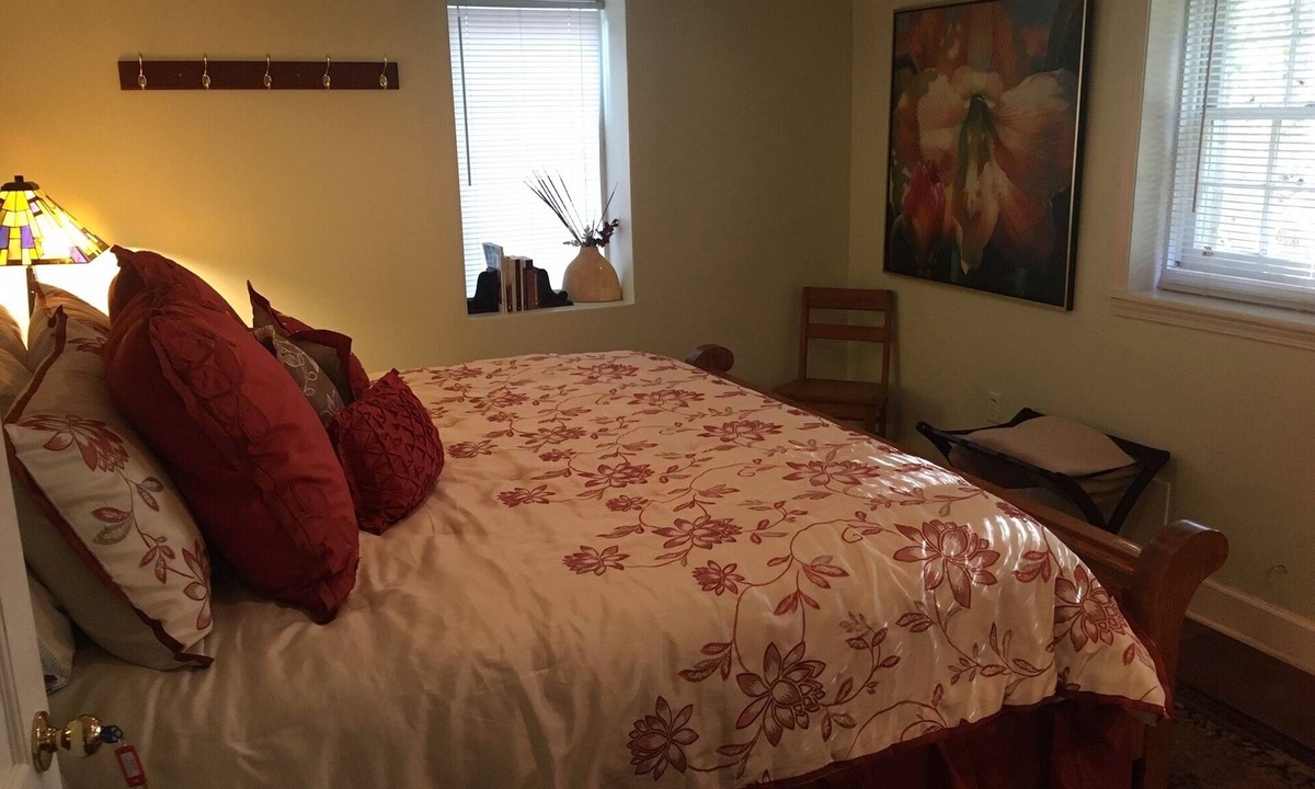 Jefferson House | King Bed in Farmhouse on rural sheep and goat farm