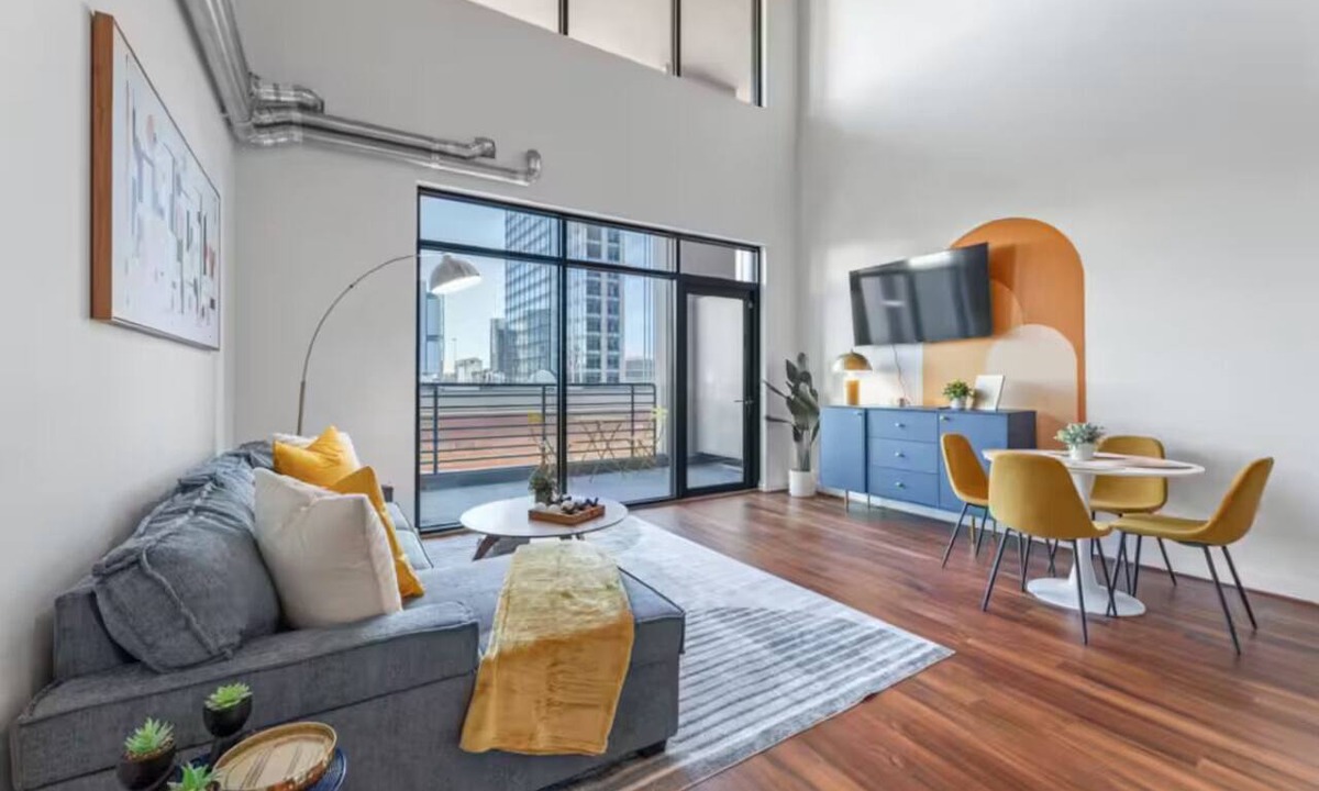 Atlantic Station Area Apartment | King + Queen 2-Story Loft w/2 Ensuite Baths, Private Balcony @ Atlantic Station