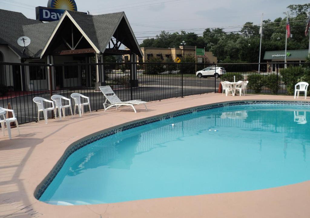 Cleveland Hotel | Knights Inn Cleveland GA