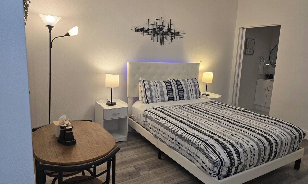Sulphur Springs Apartment | La cienfuegera suite 1