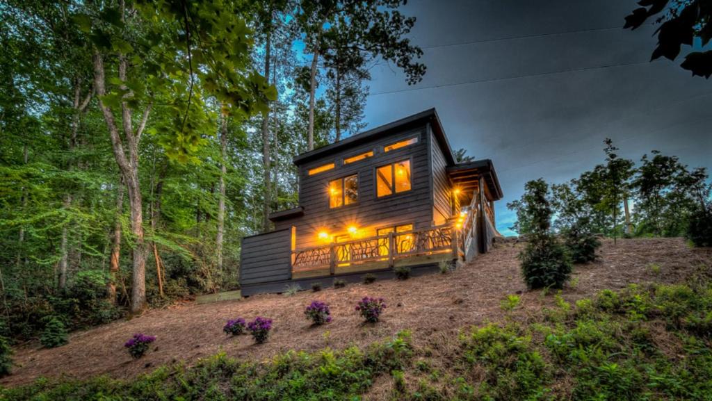 Cashes Valley House | La Pequena Pecos