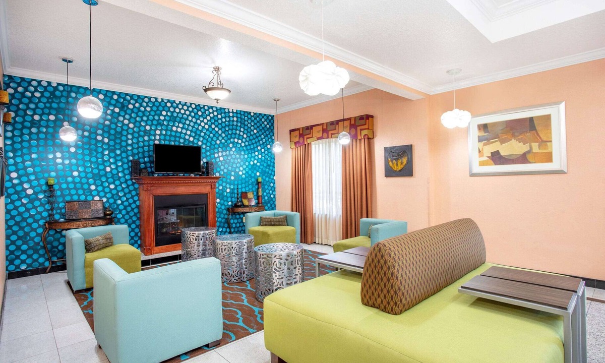 St. Augustine Hotel | La Quinta Inn & Suites by Wyndham St. Augustine