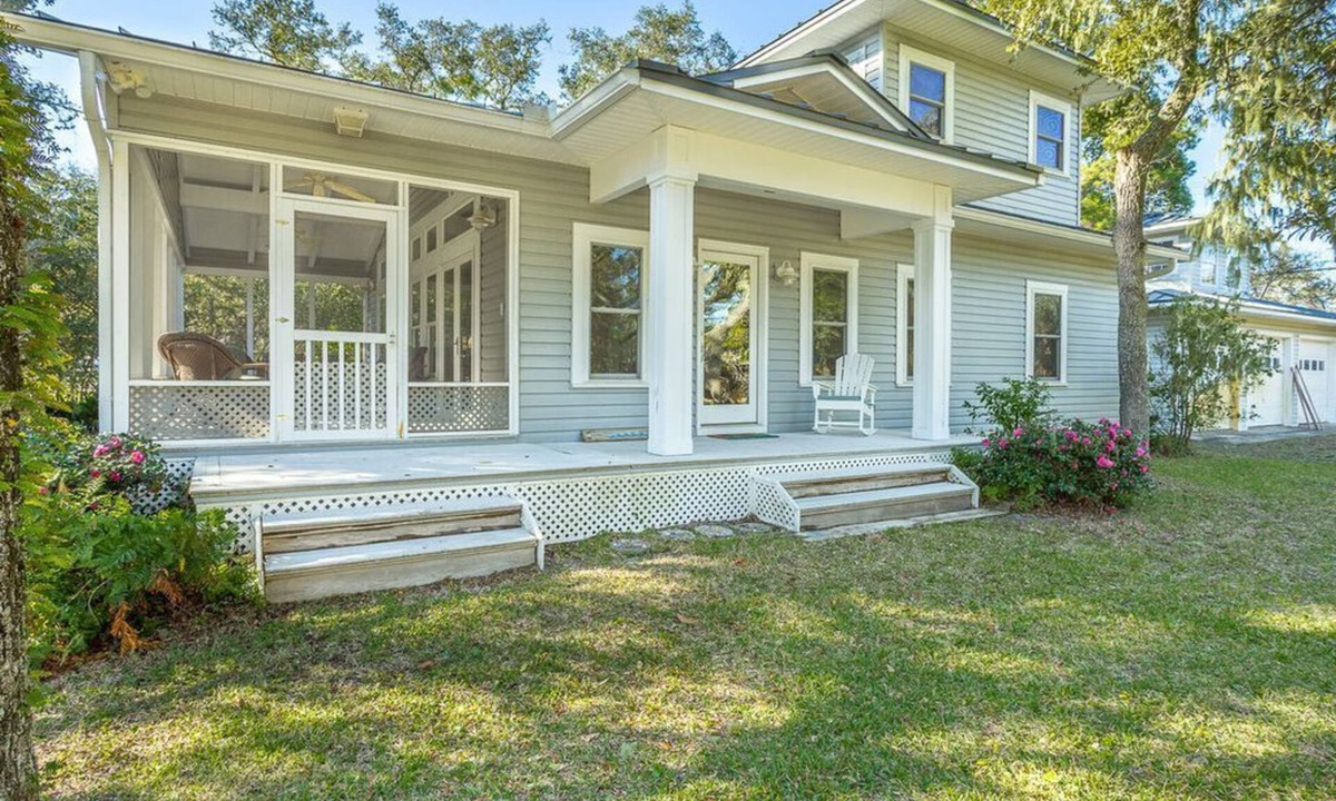 Saint Teresa House | Ladderville Guest House on "old" St. Teresa Beach