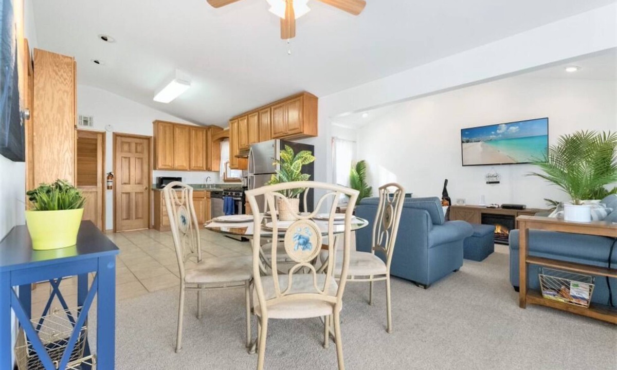 Mystic Island House | LAGOON FRONT BEACH BUNGALOW- SLEEPS 6 FIREPIT. GAME ROOM GAZEBO.