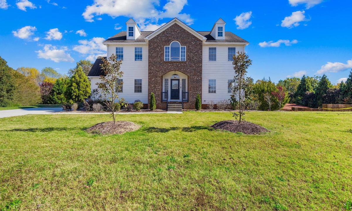 Mooresville House | Lake Access, Game Room, Sleeps 21, Modern!