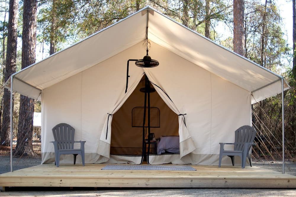 Cordele RV Rental | Lake Blackshear Glamping Retreat: Cozy Safari Tent in Cordele, Georgia