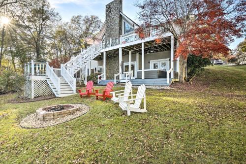 Lavonia House | Lake Hartwell Home w/Private Dock & Hot Tub!