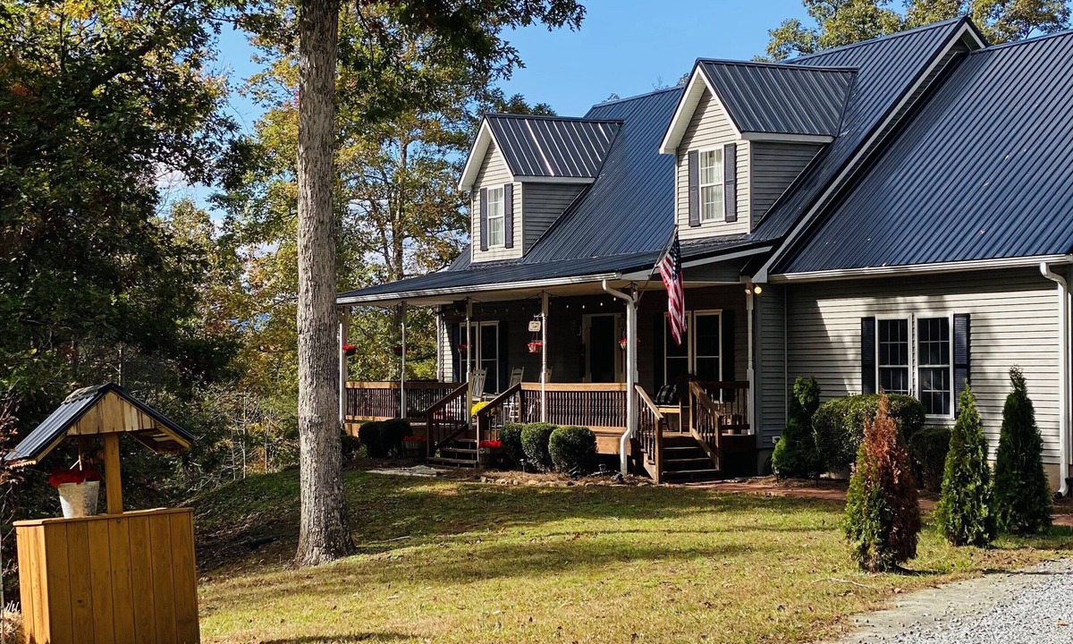 Rutherfordton House | Lake Lure Area Mountain Creek Lodge on 30 acres with private pristine river!