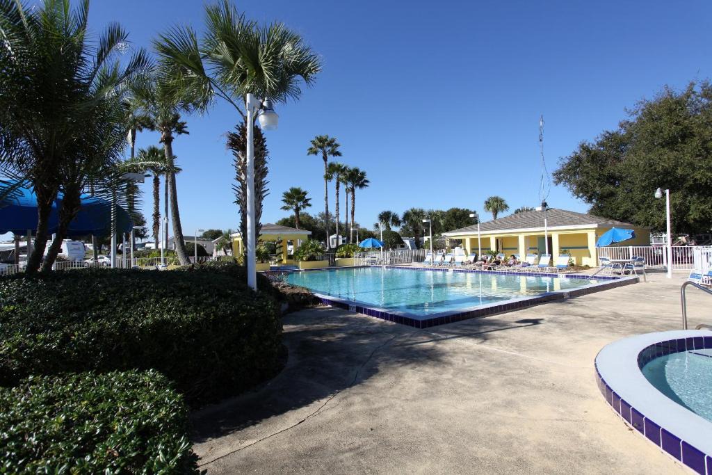 West Kissimmee Resort | Lake Magic Cottage 1