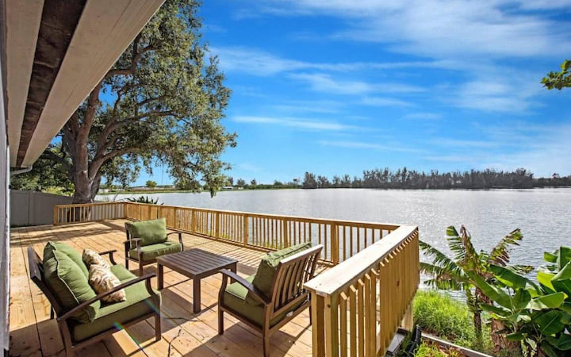 Davie House | Lake view, close to Hard Rock Casino, smart TV