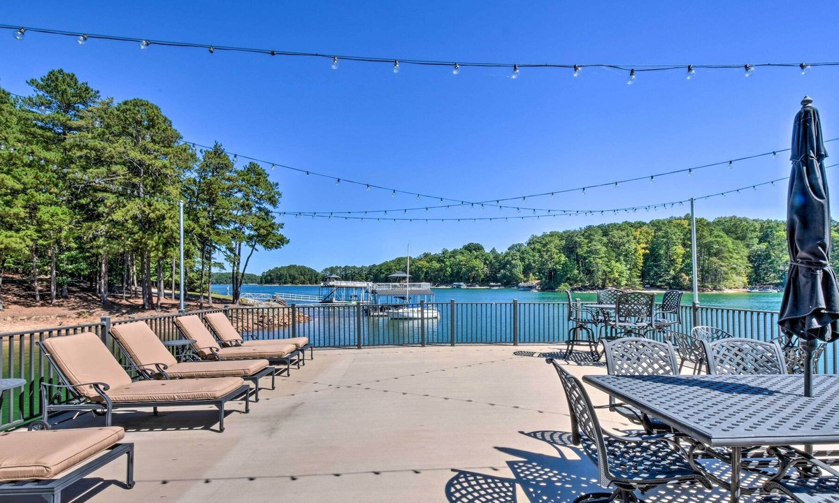 Buford House | Lakefront Buford Getaway w/ Dock + Sundeck!