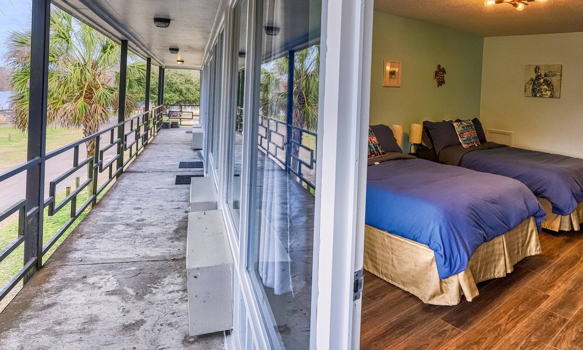 Eutawville House | Lakefront Double - Pet friendly