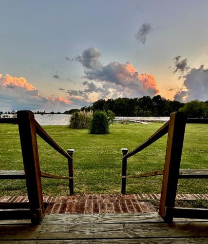 Cross House | Lakefront Fishing and Grilling - Home Sweet Home!