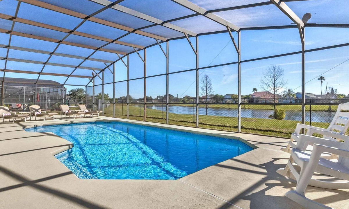 Buena Ventura Lakes House | Lakefront pool home, perfectly located for all major theme parks!