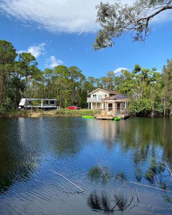 Port Saint Lucie House | Lakeside Retreat