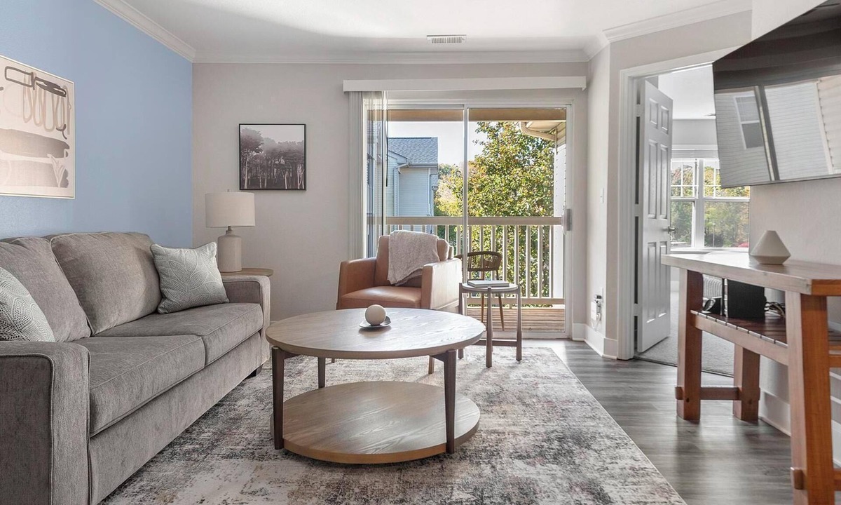 Eureka Apartment | Landing | Amazing 2BD, Clubhouse, Gym