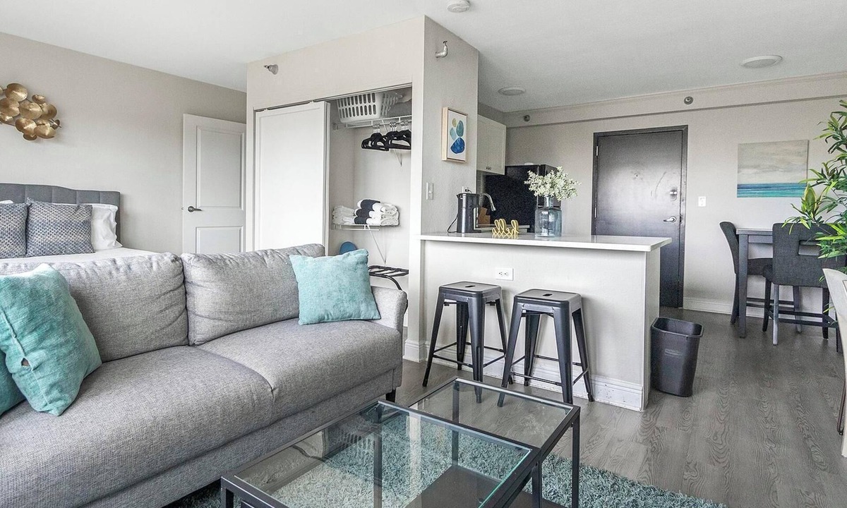 St. Petersburg Apartment | Landing at The Wayland - Studio in Downtown St.