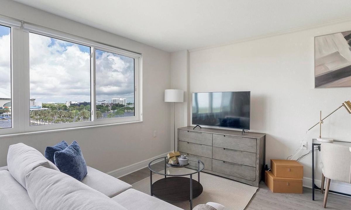 St. Petersburg Apartment | Landing at The Wayland - Studio in Downtown St.