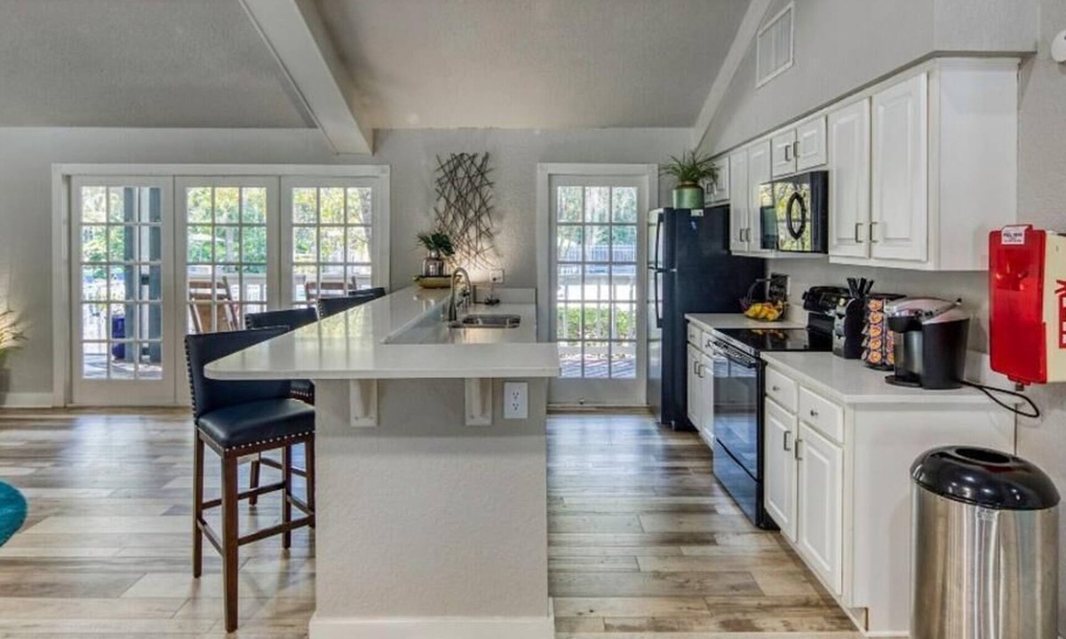 Plant City Apartment | Landing at Walden Lake - 1 Bedroom in Downtown Plant City