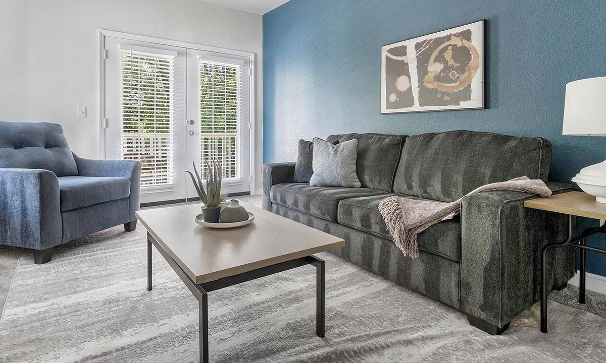 Charlotte Apartment | Landing | Beautiful 2BD, Clubhouse, Gym
