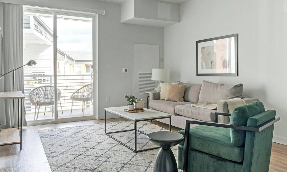 Decatur Apartment | Landing | Chic 1BD, Pool, Game Room