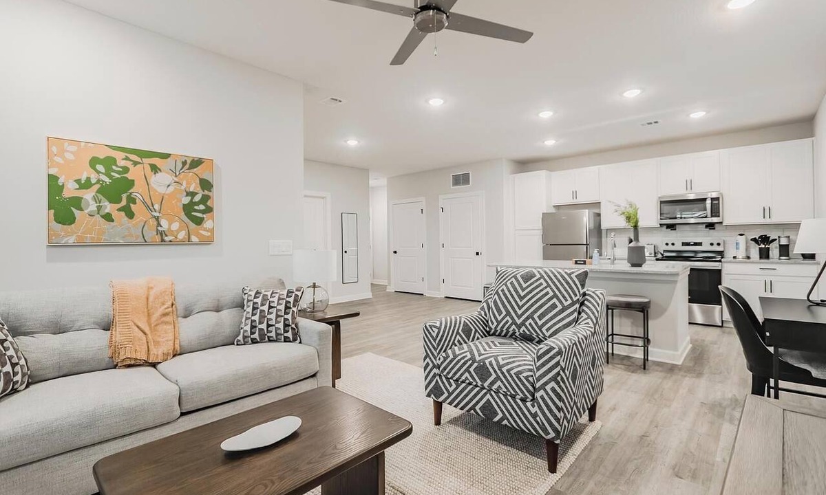 Fort Myers Apartment | Landing | Spectacular 1BD, Pool