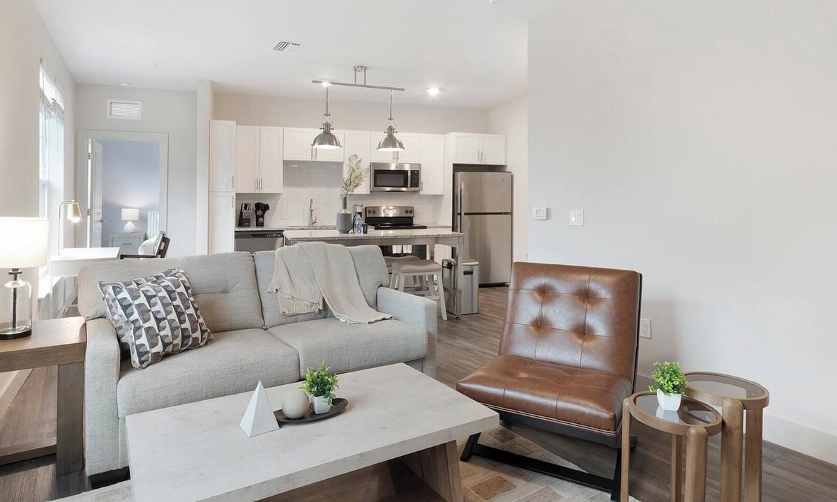 Florida Center Apartment | Landing | Spectacular 2BD, Game Room, Gym