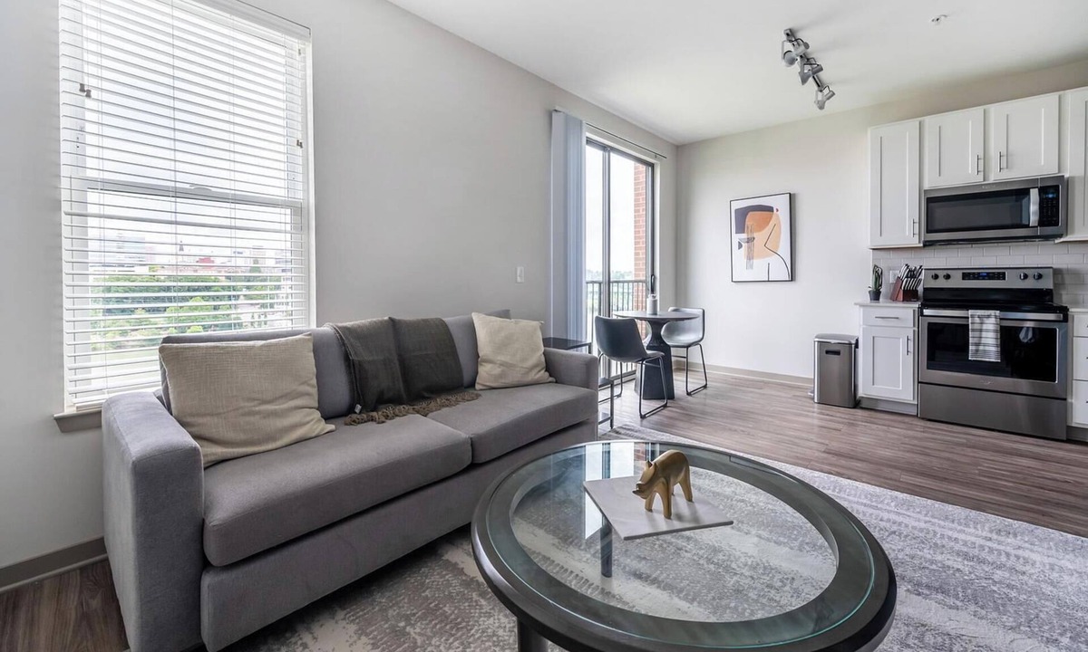 Knoxville Apartment | Landing | Stunning 1BD, Clubhouse, Gym