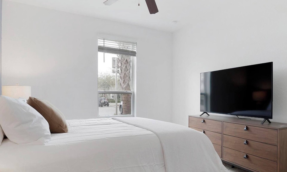 Fairvilla Apartment | Landing | Stylish 1BD, Gym, Clubhouse
