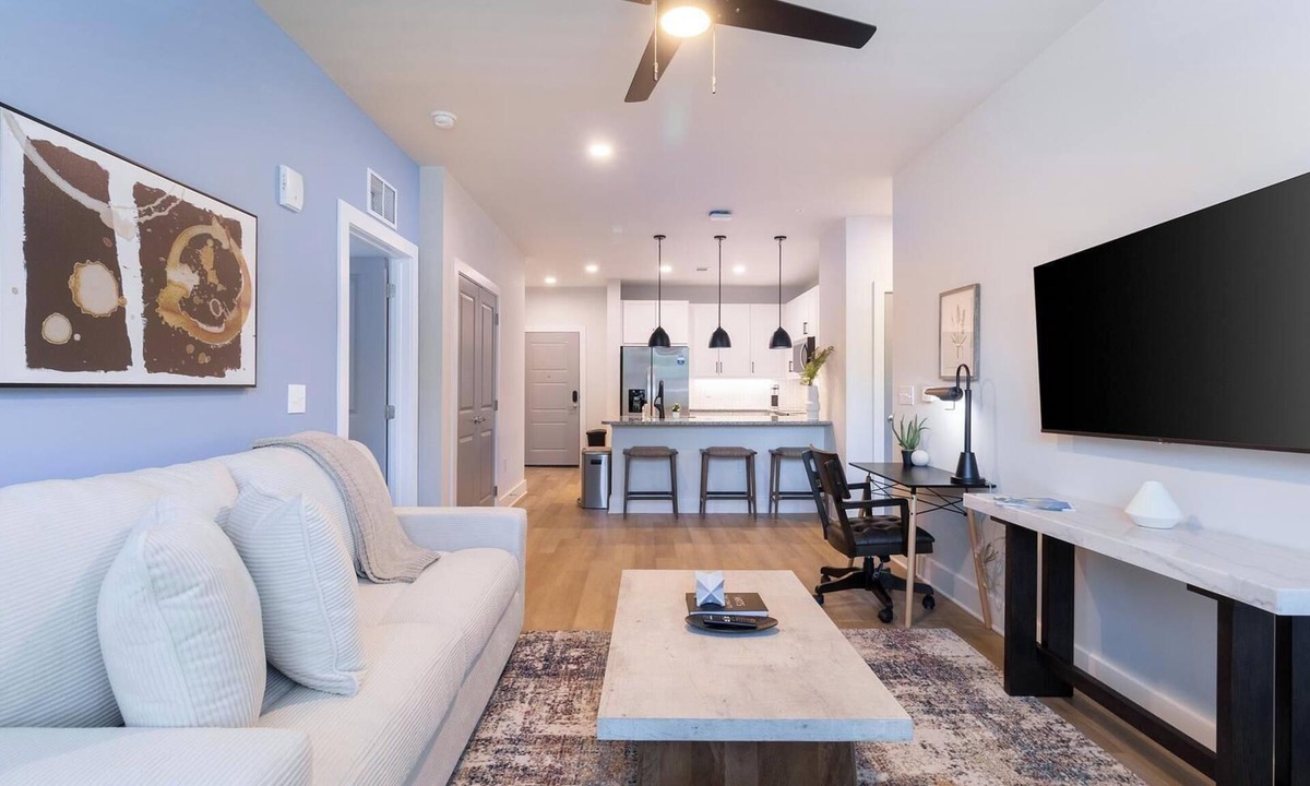 Freeport Apartment | Landing | Stylish 2BD, Clubhouse, Gym