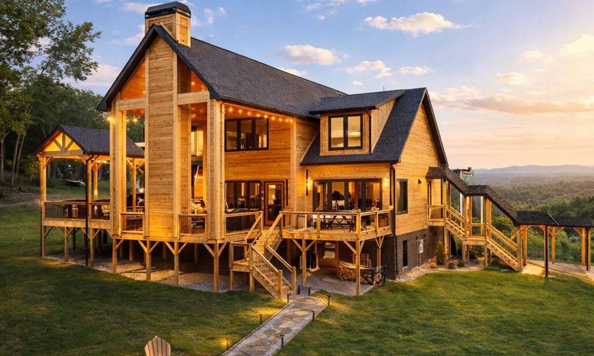 Talking Rock Cabin | Large Luxury Cabin Hot Tub, Fireplaces, Game Room, & Views.
