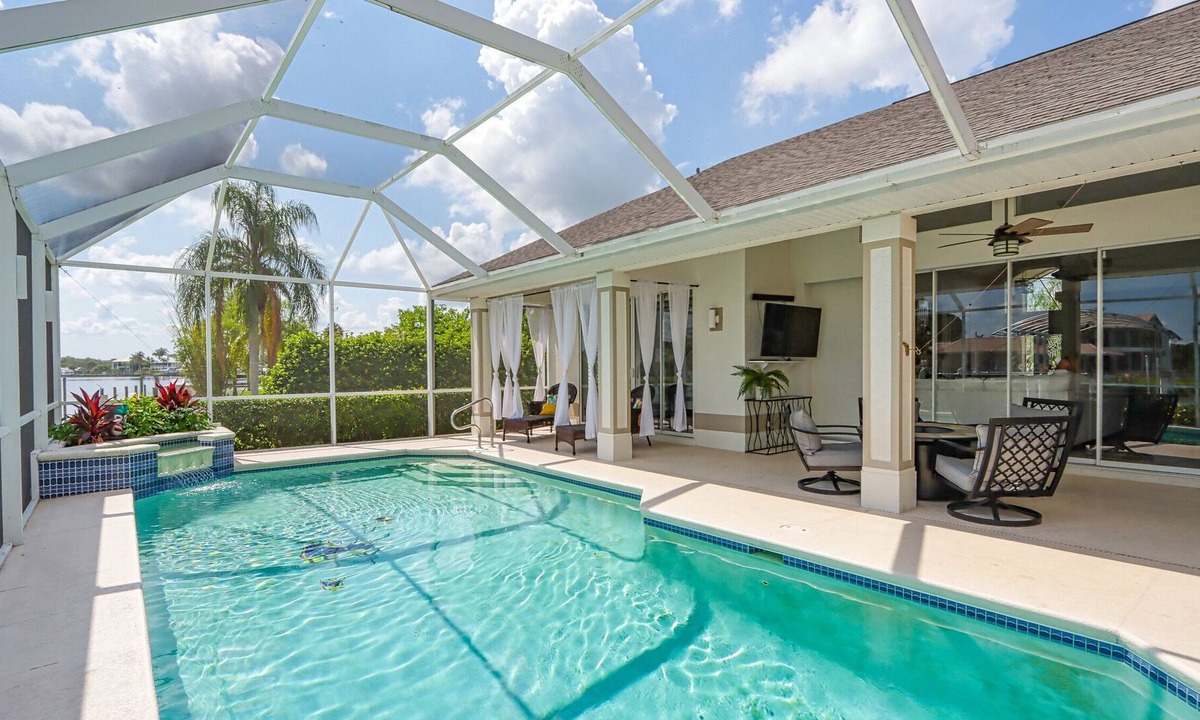 Fort Myers Shores House | Latitude Adjustment - A Gorgeous Riverfront Home in the Quiet Fort Myers Shores Area
