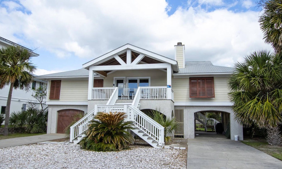 Saint Helena Island House | Lavish Ocean View Home w/ Private Dock, Beach & Canal Access, & WiFi